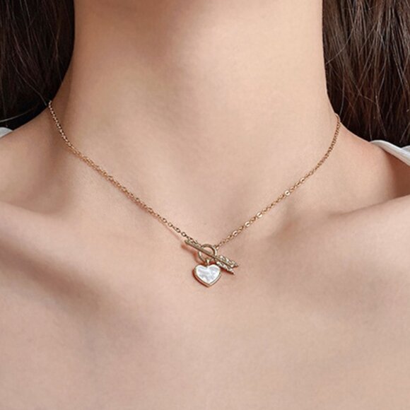 New Cupid's Arrow Heart Pendant Necklace - Picture 1 of 5